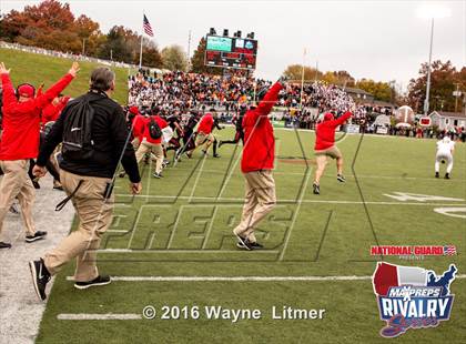Thumbnail 1 in Washington @ McKinley (2015 MaxPreps Rivalry Series) photogallery.