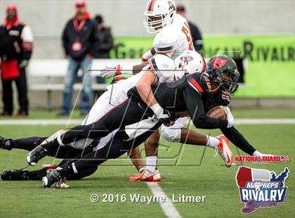 Thumbnail 2 in Washington @ McKinley (2015 MaxPreps Rivalry Series) photogallery.