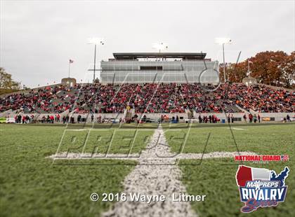 Thumbnail 2 in Washington @ McKinley (2015 MaxPreps Rivalry Series) photogallery.