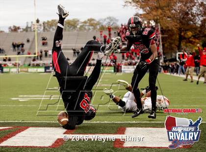 Thumbnail 2 in Washington @ McKinley (2015 MaxPreps Rivalry Series) photogallery.