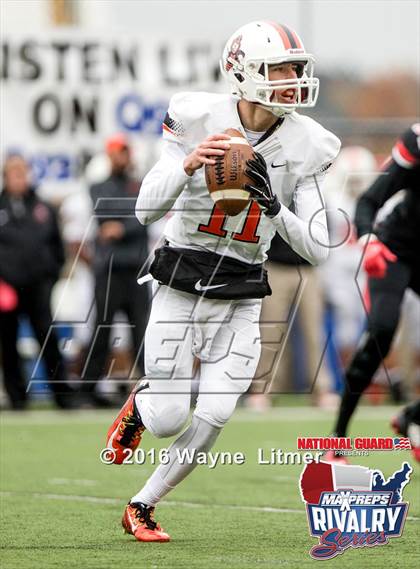 Thumbnail 1 in Washington @ McKinley (2015 MaxPreps Rivalry Series) photogallery.