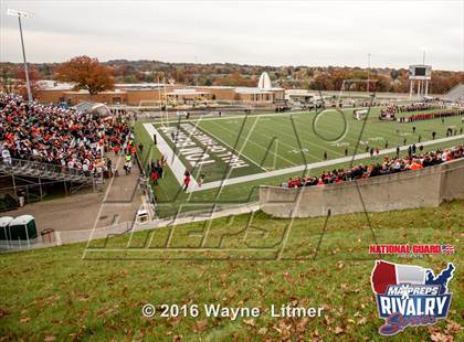 Thumbnail 1 in Washington @ McKinley (2015 MaxPreps Rivalry Series) photogallery.