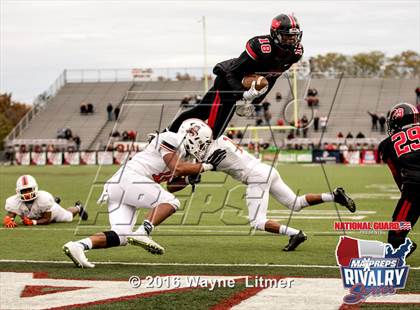 Thumbnail 3 in Washington @ McKinley (2015 MaxPreps Rivalry Series) photogallery.