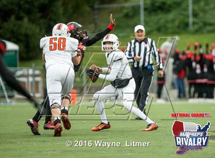 Thumbnail 2 in Washington @ McKinley (2015 MaxPreps Rivalry Series) photogallery.
