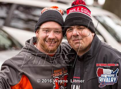 Thumbnail 1 in Washington @ McKinley (2015 MaxPreps Rivalry Series) photogallery.