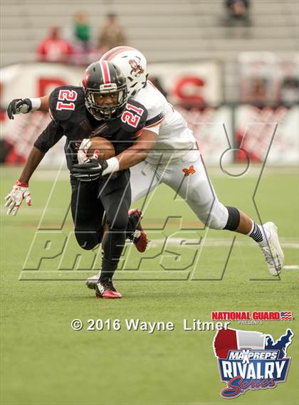Thumbnail 3 in Washington @ McKinley (2015 MaxPreps Rivalry Series) photogallery.