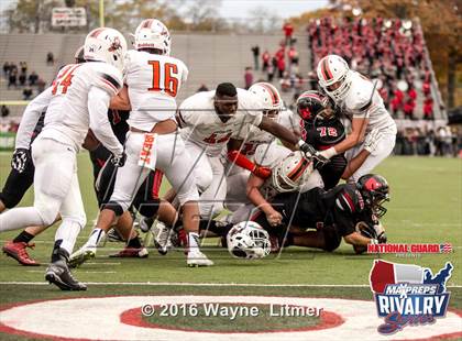 Thumbnail 1 in Washington @ McKinley (2015 MaxPreps Rivalry Series) photogallery.