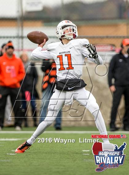 Thumbnail 1 in Washington @ McKinley (2015 MaxPreps Rivalry Series) photogallery.