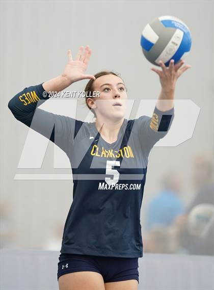Thumbnail 1 in Clarkston vs. Romeo (Motor City Power Series) photogallery.