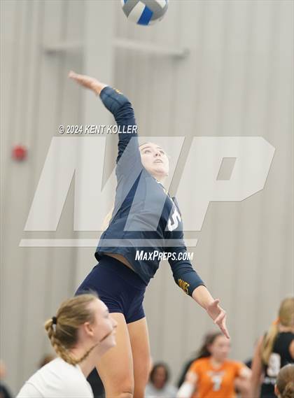 Thumbnail 2 in Clarkston vs. Romeo (Motor City Power Series) photogallery.