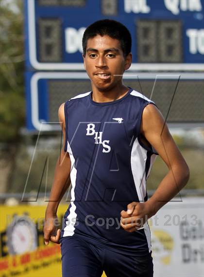 Thumbnail 2 in South West Yosemite League Meet #1 (1600m) photogallery.