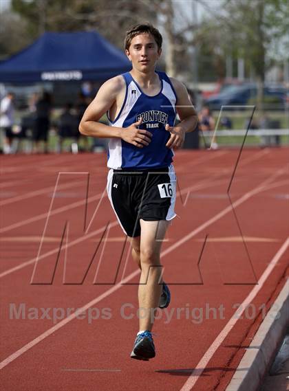 Thumbnail 2 in South West Yosemite League Meet #1 (1600m) photogallery.