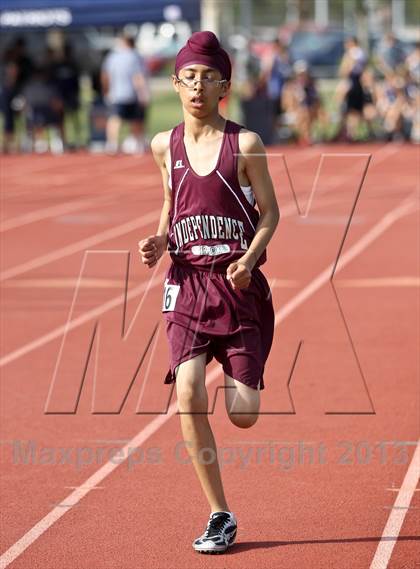 Thumbnail 2 in South West Yosemite League Meet #1 (1600m) photogallery.