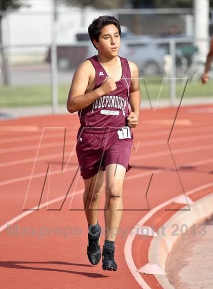Thumbnail 3 in South West Yosemite League Meet #1 (1600m) photogallery.