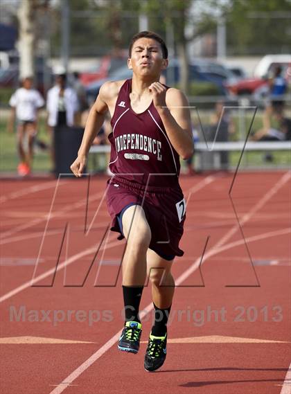 Thumbnail 1 in South West Yosemite League Meet #1 (1600m) photogallery.