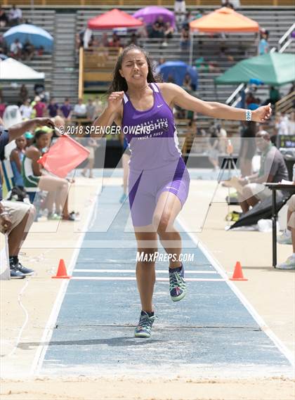 Thumbnail 2 in NCHSAA Track & Field Championships (2A & 4A Girls) photogallery.