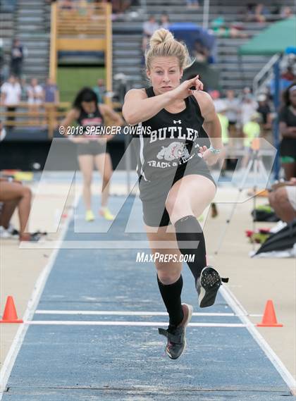 Thumbnail 2 in NCHSAA Track & Field Championships (2A & 4A Girls) photogallery.