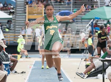 Thumbnail 3 in NCHSAA Track & Field Championships (2A & 4A Girls) photogallery.