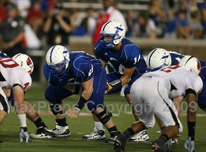 Thumbnail 3 in St. Xavier vs. Colerain (Skyline Crosstown Showdown) photogallery.