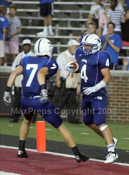 Thumbnail 2 in St. Xavier vs. Colerain (Skyline Crosstown Showdown) photogallery.