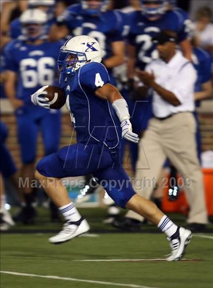 Thumbnail 1 in St. Xavier vs. Colerain (Skyline Crosstown Showdown) photogallery.