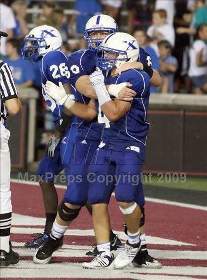 Thumbnail 3 in St. Xavier vs. Colerain (Skyline Crosstown Showdown) photogallery.