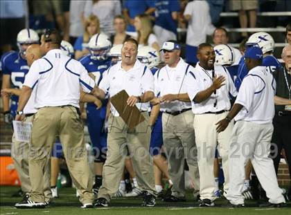 Thumbnail 1 in St. Xavier vs. Colerain (Skyline Crosstown Showdown) photogallery.