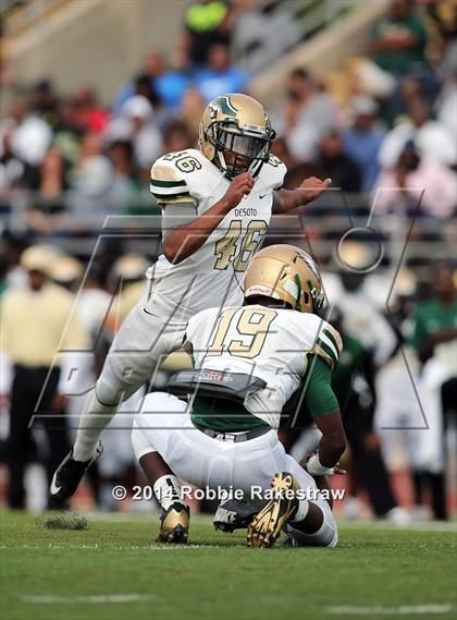 Thumbnail 2 in DeSoto vs. South Oak Cliff photogallery.