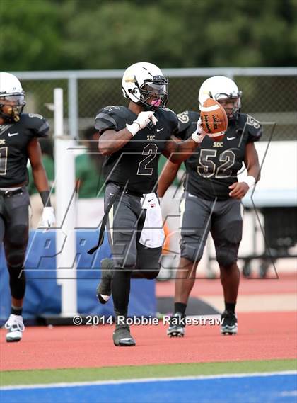 Thumbnail 3 in DeSoto vs. South Oak Cliff photogallery.