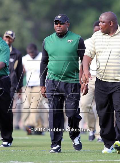 Thumbnail 3 in DeSoto vs. South Oak Cliff photogallery.