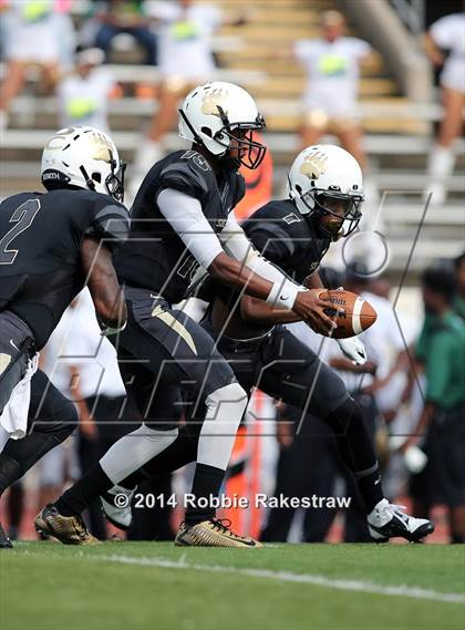Thumbnail 3 in DeSoto vs. South Oak Cliff photogallery.
