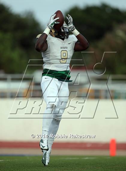 Thumbnail 1 in DeSoto vs. South Oak Cliff photogallery.