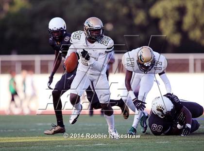 Thumbnail 2 in DeSoto vs. South Oak Cliff photogallery.