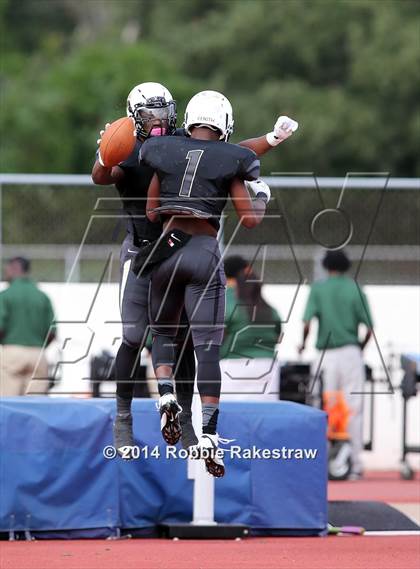 Thumbnail 2 in DeSoto vs. South Oak Cliff photogallery.