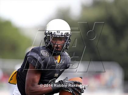 Thumbnail 2 in DeSoto vs. South Oak Cliff photogallery.
