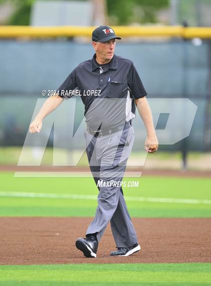 Thumbnail 2 in Kingwood vs. Pasadena Memorial (UIL Baseball 6A Region 3 Bi-District) photogallery.
