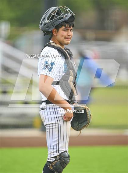Thumbnail 2 in Kingwood vs. Pasadena Memorial (UIL Baseball 6A Region 3 Bi-District) photogallery.