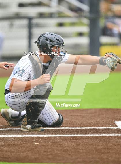 Thumbnail 3 in Kingwood vs. Pasadena Memorial (UIL Baseball 6A Region 3 Bi-District) photogallery.