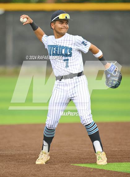 Thumbnail 2 in Kingwood vs. Pasadena Memorial (UIL Baseball 6A Region 3 Bi-District) photogallery.
