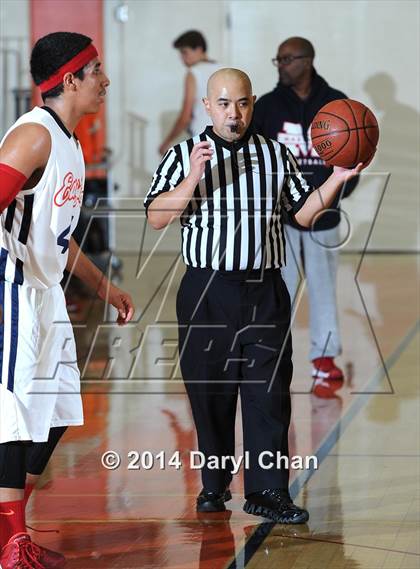 Thumbnail 2 in San Marino vs. Marshall (Poly Tournament) photogallery.