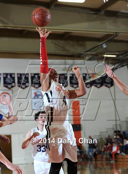 Thumbnail 2 in San Marino vs. Marshall (Poly Tournament) photogallery.
