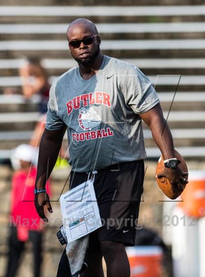 Thumbnail 3 in Butler vs Mallard Creek (American Legion Memorial Stadium)  photogallery.