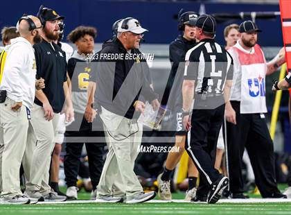 Thumbnail 3 in Franklin vs. Malakoff (UIL 3A D1 Football Final) photogallery.