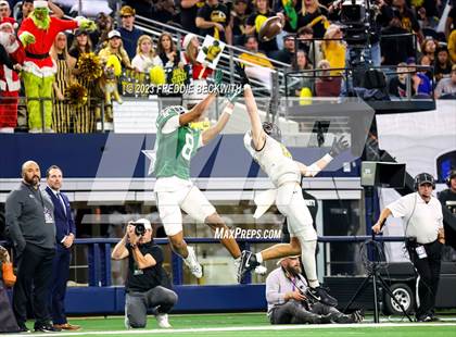 Thumbnail 2 in Franklin vs. Malakoff (UIL 3A D1 Football Final) photogallery.
