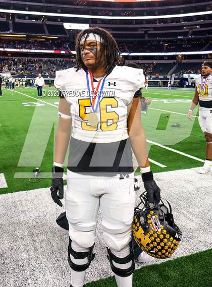 Thumbnail 3 in Franklin vs. Malakoff (UIL 3A D1 Football Final) photogallery.
