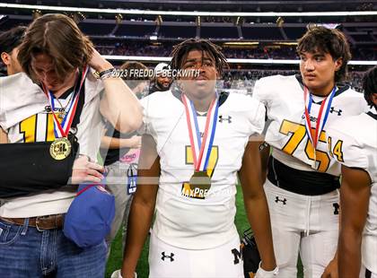 Thumbnail 1 in Franklin vs. Malakoff (UIL 3A D1 Football Final) photogallery.