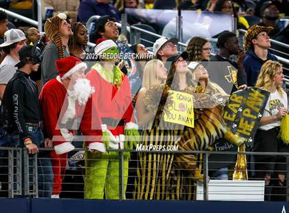 Thumbnail 1 in Franklin vs. Malakoff (UIL 3A D1 Football Final) photogallery.