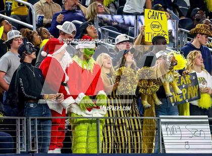 Thumbnail 2 in Franklin vs. Malakoff (UIL 3A D1 Football Final) photogallery.
