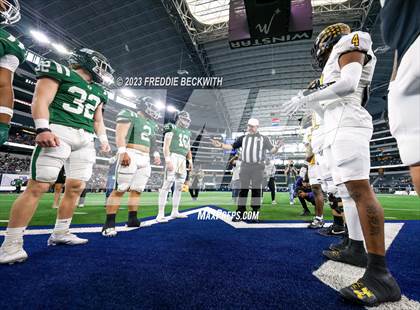 Thumbnail 3 in Franklin vs. Malakoff (UIL 3A D1 Football Final) photogallery.