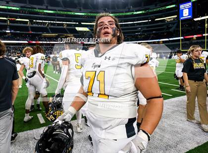 Thumbnail 1 in Franklin vs. Malakoff (UIL 3A D1 Football Final) photogallery.